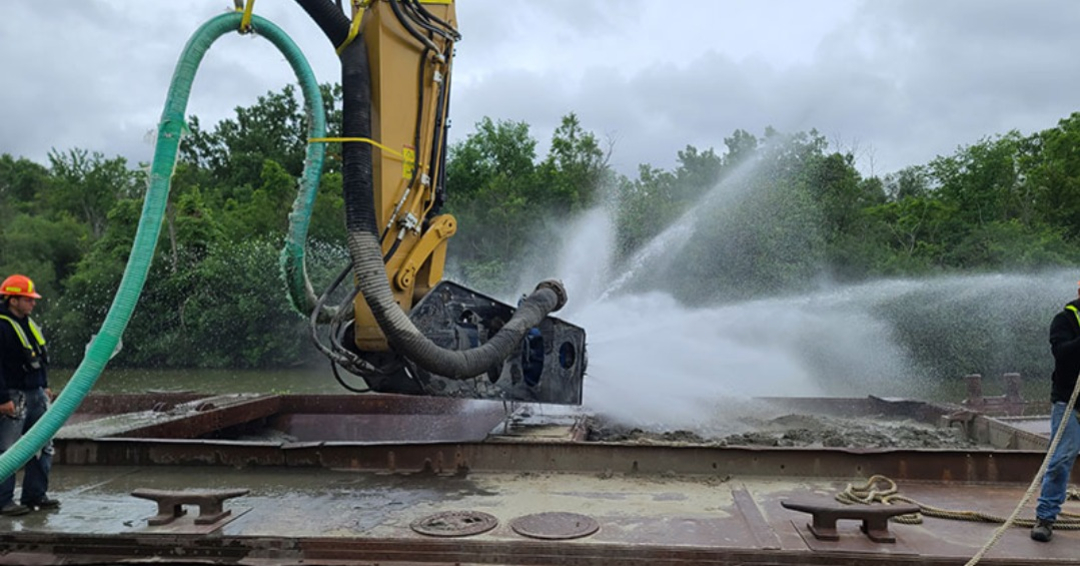 EDDY Dredge Pump Maximizes Barge Offloading Capacity