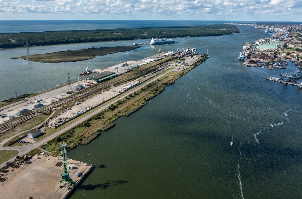 Dredging News: Harnessing the Power of Wind: Klaipeda Marshalling Harbor Project Sets Sail