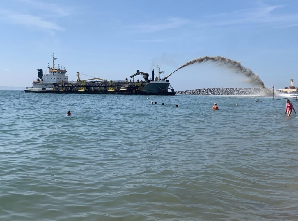 Once again, the Trailer Hopper Suction Dredger SOSPAN DAU is gearing up to grace the shores of Portsmouth, with Dredging Today News reporting on the upcoming spectacle.