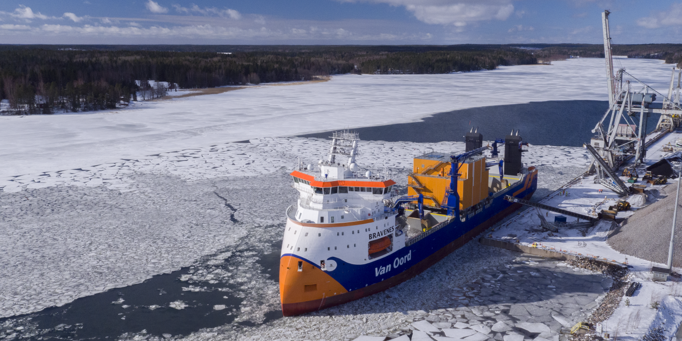 Van Oord Dredge News