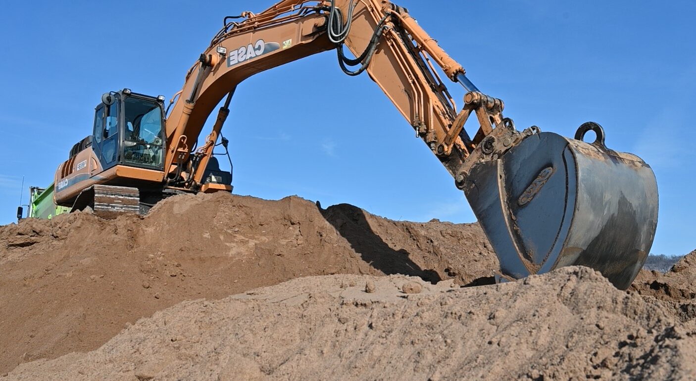 Heavy Machinery and Barge Usage