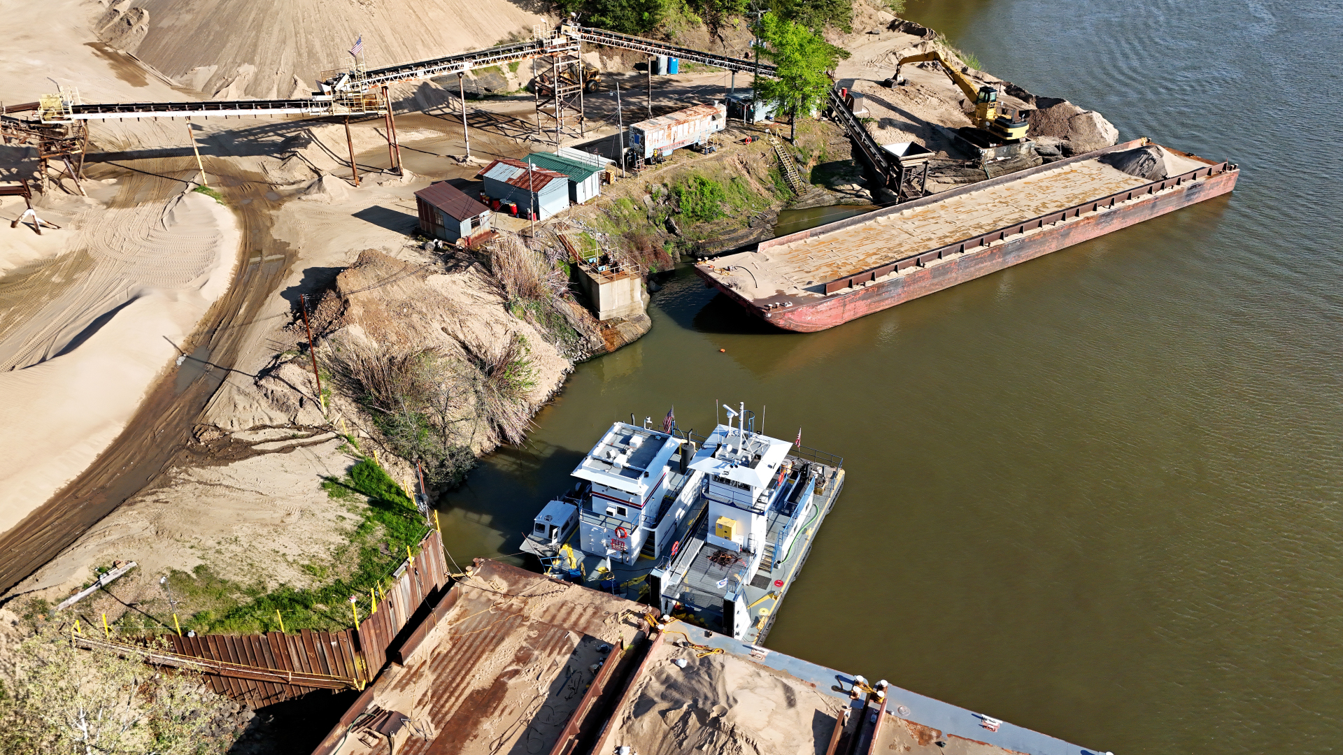 Comprehensive-Guide-to-the-Uses-and-Types-of-Dredgers-in-Waterway