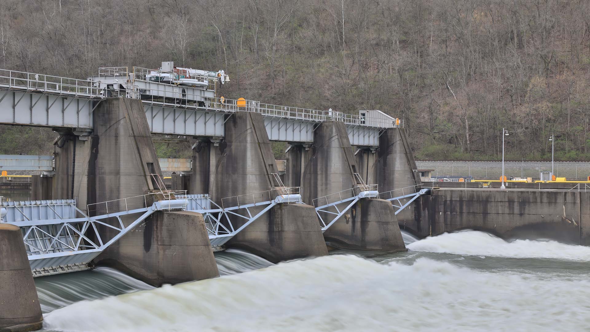 Murtha-Locks-and-Dam-Decades-of-Engineering Triumph