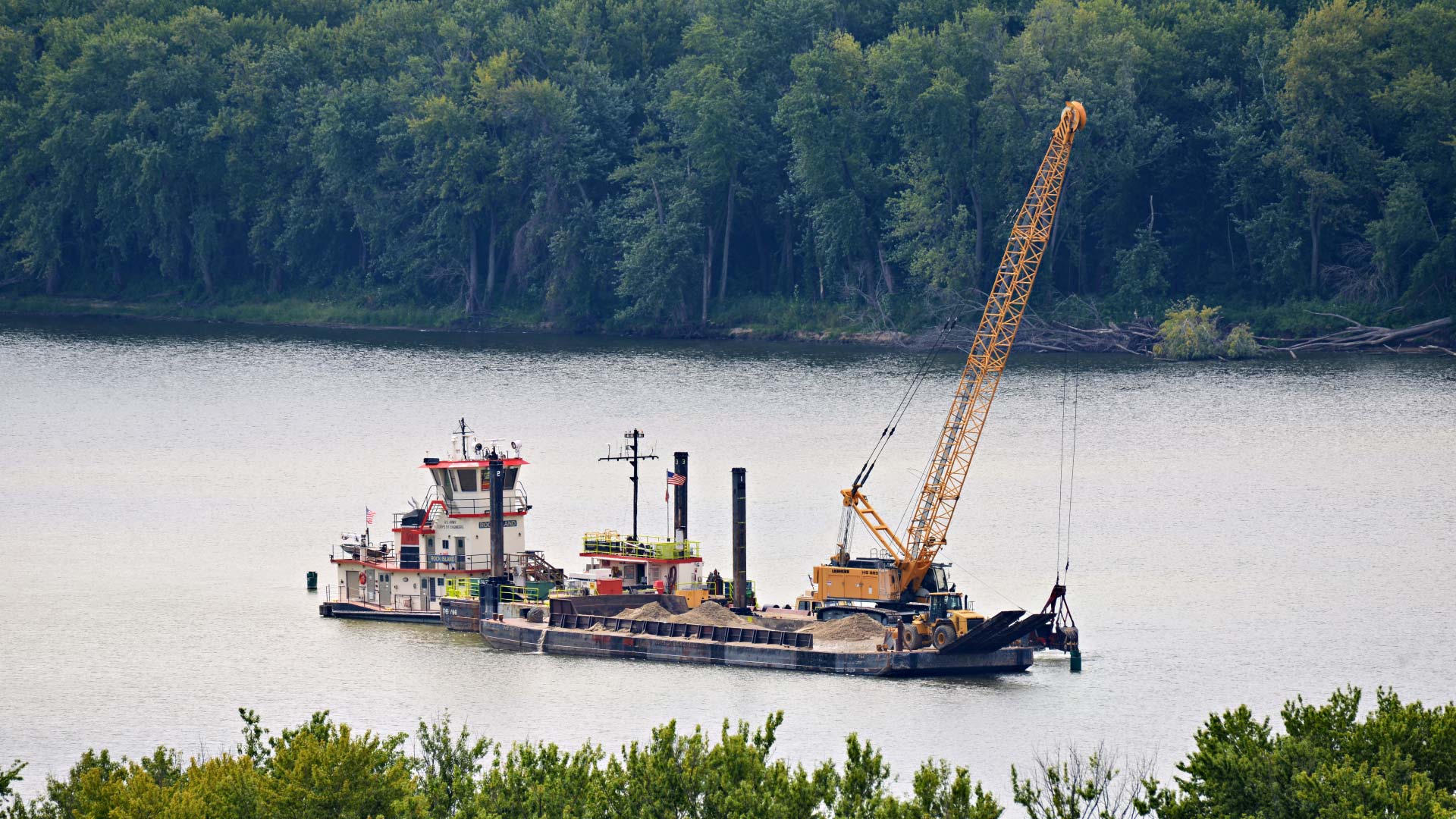 Agriculture Groups Urge Federal Action Amid Potential Port Strike and Mississippi River Dredging Needs