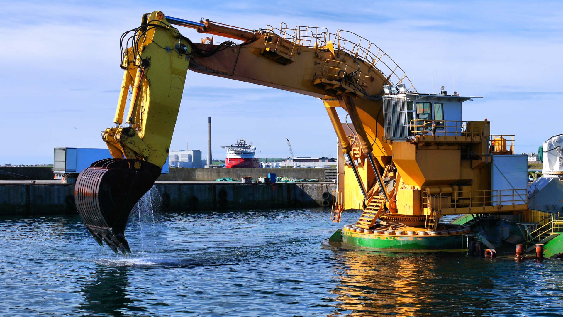 Fourth-Generation-HID-Amphibious-Dredger-Set-for-Mid-October-Launch