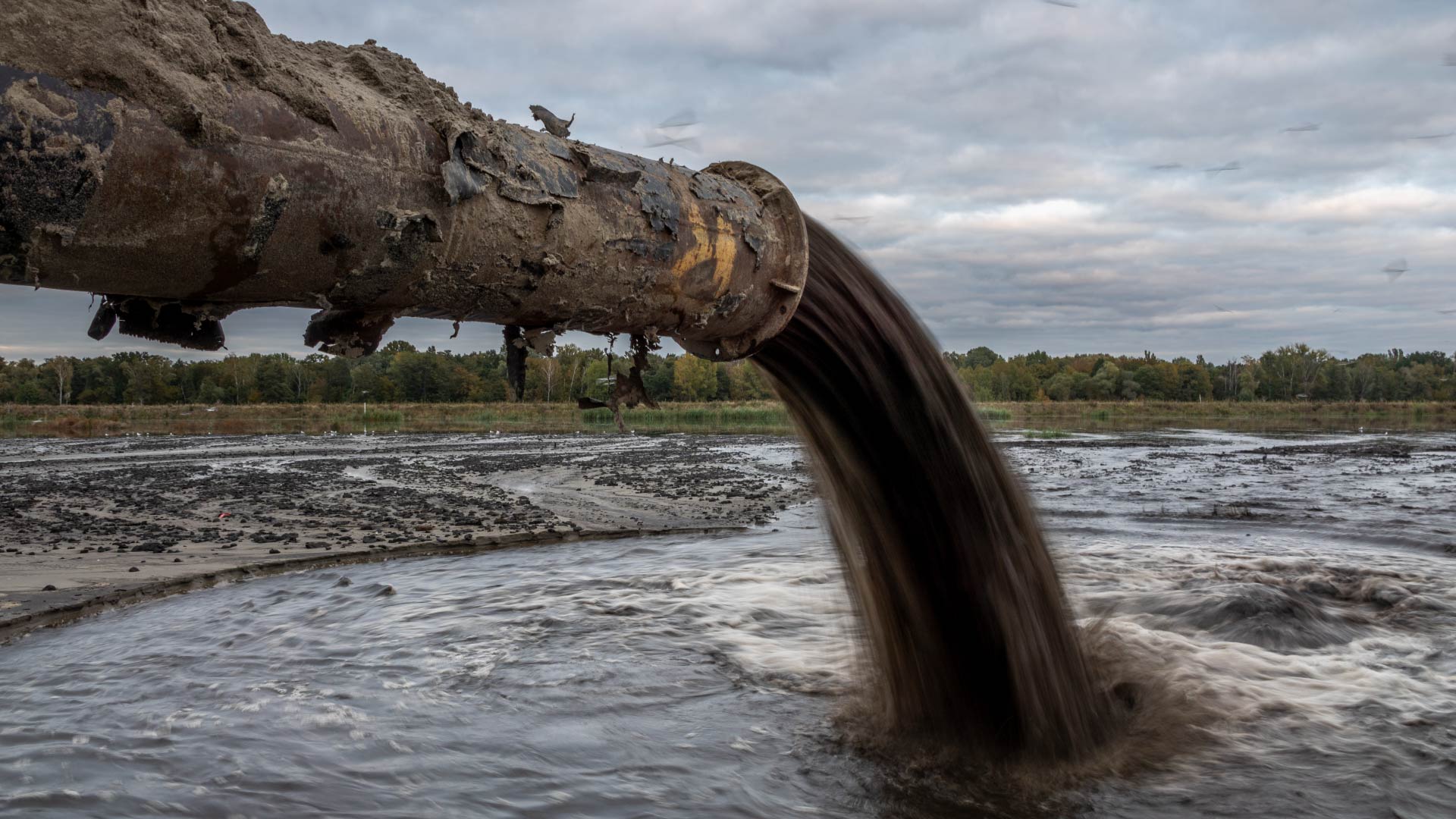 Lower Columbia River Dredged Material Ensuring Safe Navigation and Environmental Stewardship