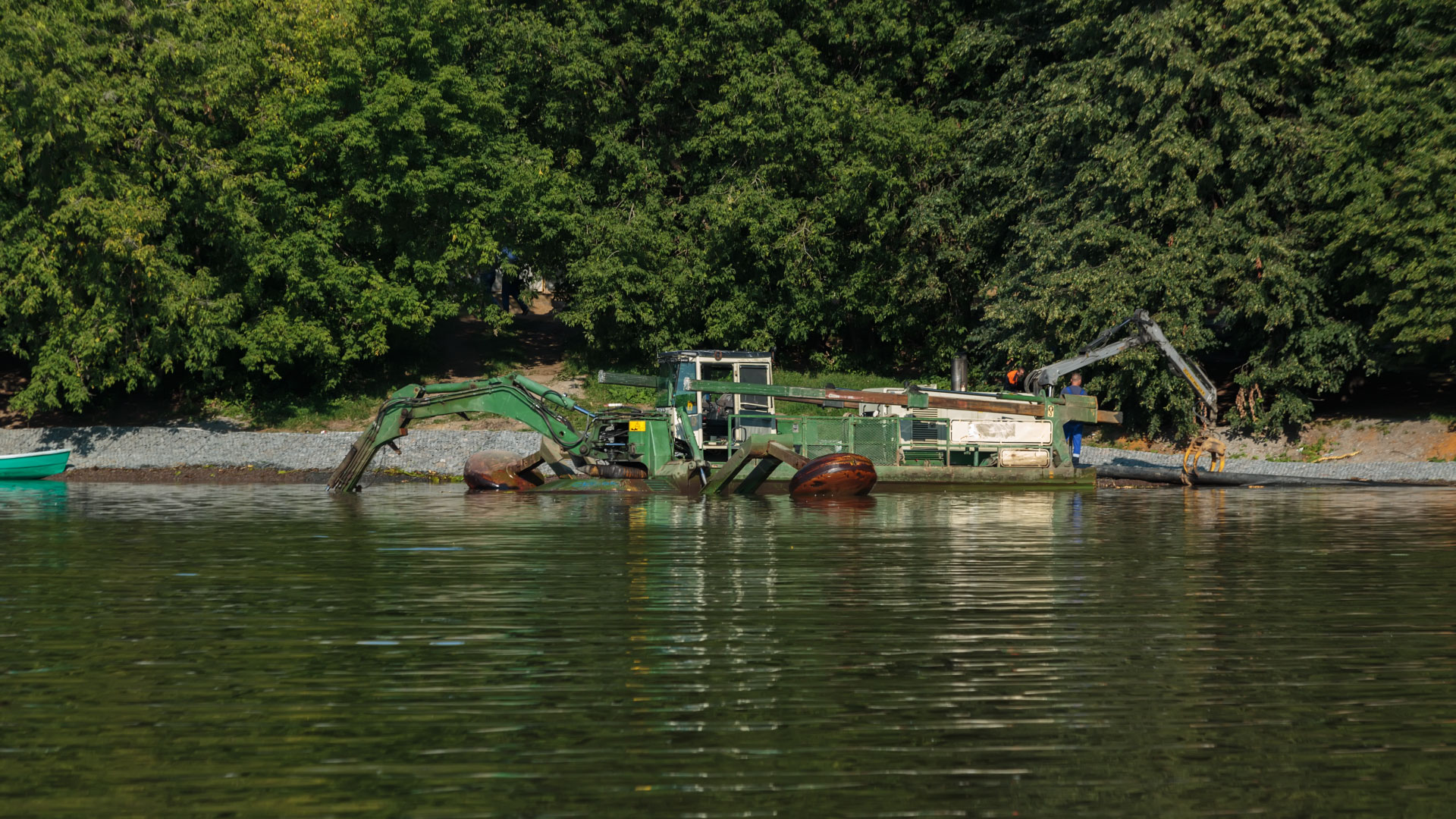 Maximizing Efficiency in Channel Dredging with Swinging Ladder Dredges