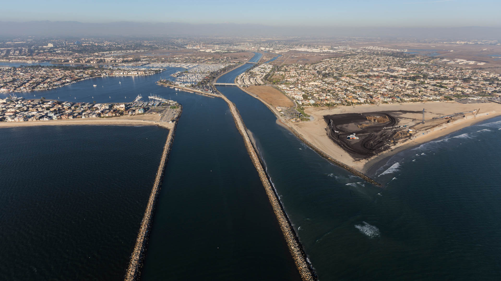 Alamitos Bay Dredging Project_ Enhancing Navigation and Beach Nourishment