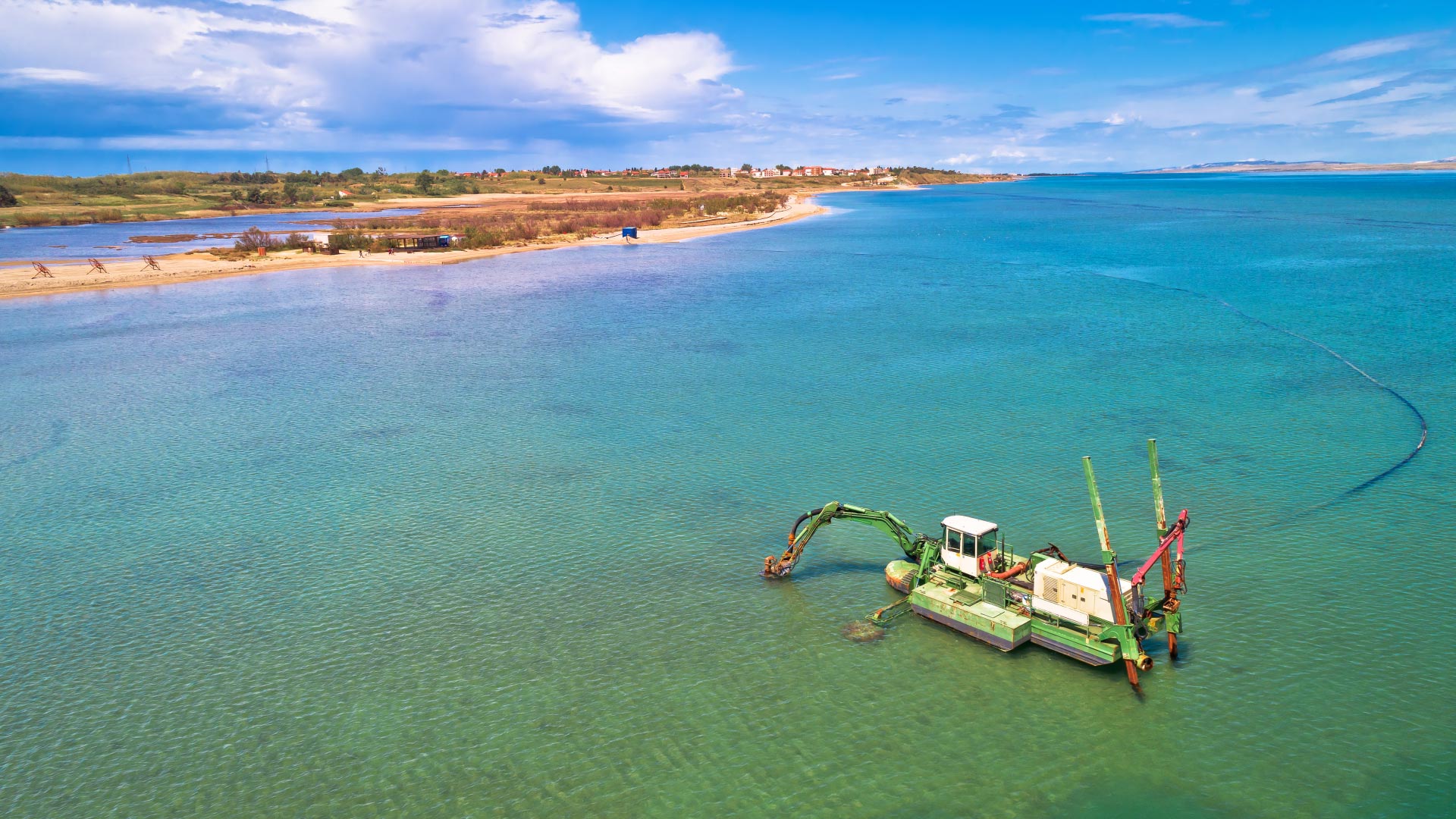 Applications of Shallow Draft Dredgers Enhancing Inshore and Offshore Projects