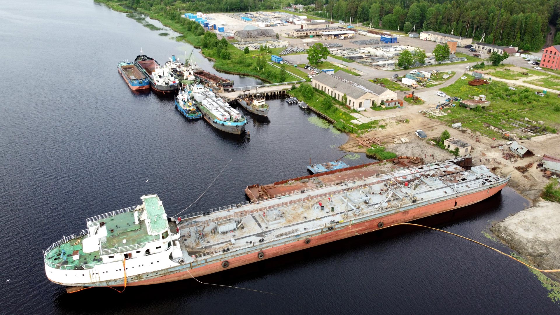 Dredging Completed at Ust-Luga Universal Trading Terminal