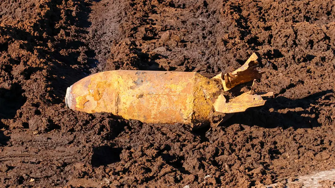 Workers Uncover WWII-Era Bomb While Dredging Drainage Pipe in Ky Anh