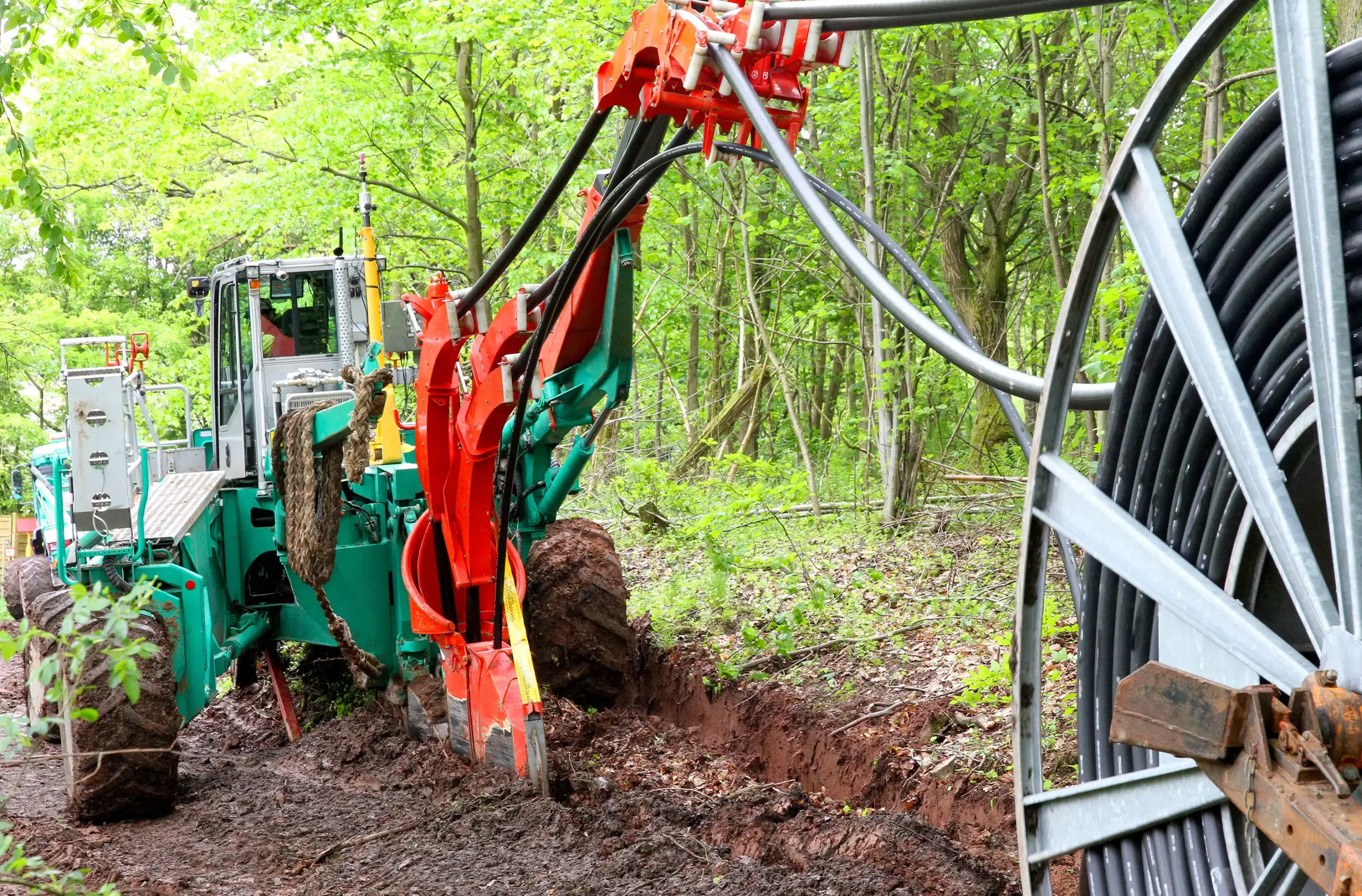 China Unveils High Tech Electric Dredger With Remote Operation Capability