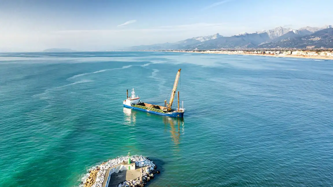 How Dredging Supports Safer Boating and Beach Restoration on the Gold Coast
