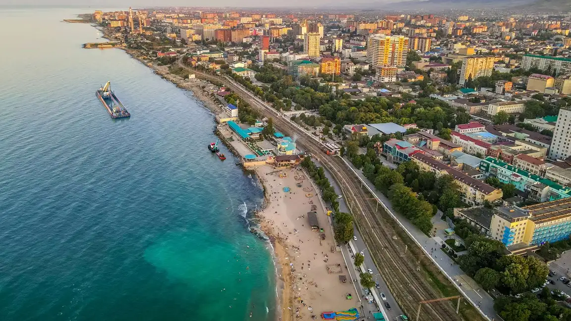Caspian Sea Dredging Highlights Link Between Climate Change and Trade Efficiency