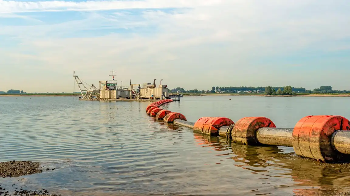 How Floating Hoses Improve Fluid Transfer in Offshore and Dredging OperationsHow Floating Hoses Improve Fluid Transfer in Offshore and Dredging Operations