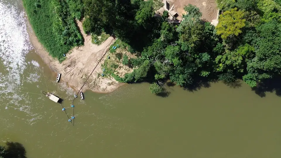 Understanding Remote-Controlled Dredging: Mud Cat 40E in Action