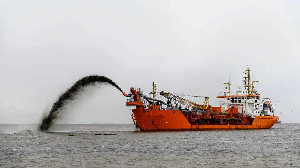 RIS Rubber Partners with Royal IHC in Dredging Manufacturing