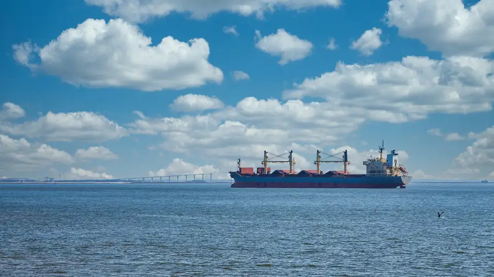 Quick-Change Tooth System Boosts Marine Project Efficiency